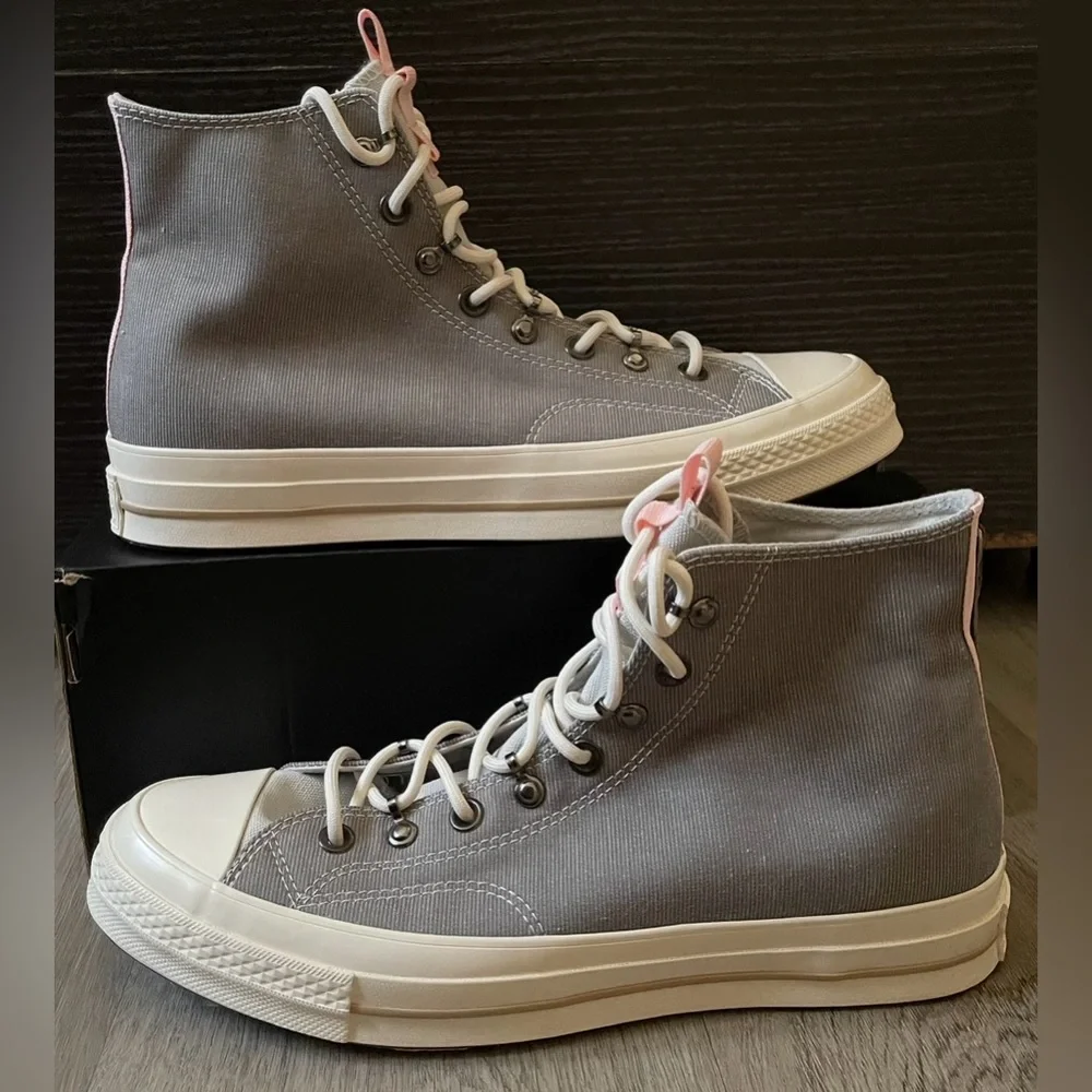 Converse Chuck 70 High Top Sneakers - Women’s 11 / Men’s 9 - Picture 2 of 6